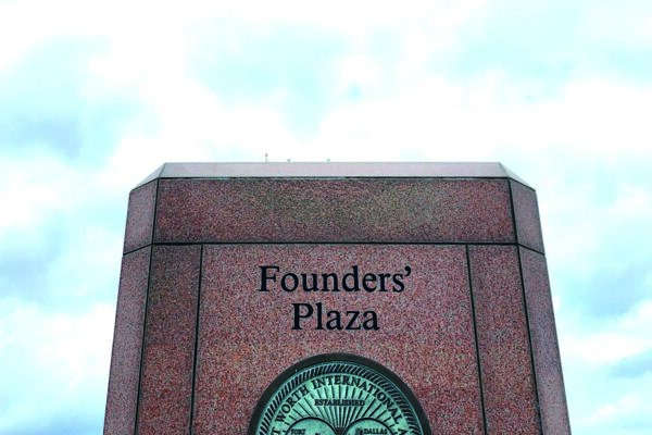 092RoadsideSignDetail