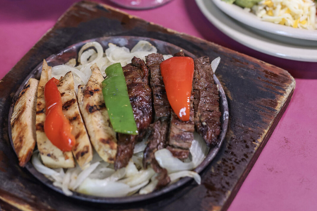Mercado Juarez fajitas