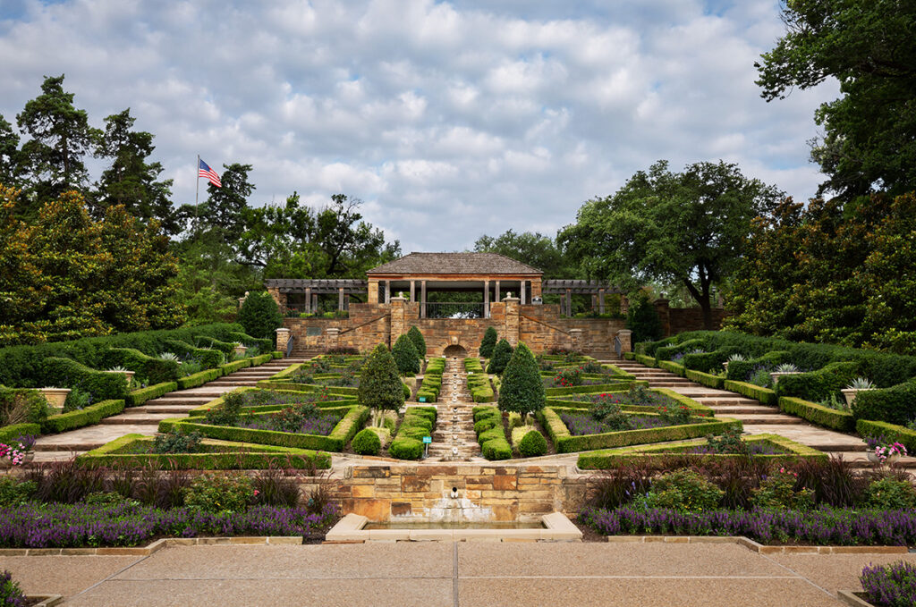 Fort Worth Botanic Garden rose garden