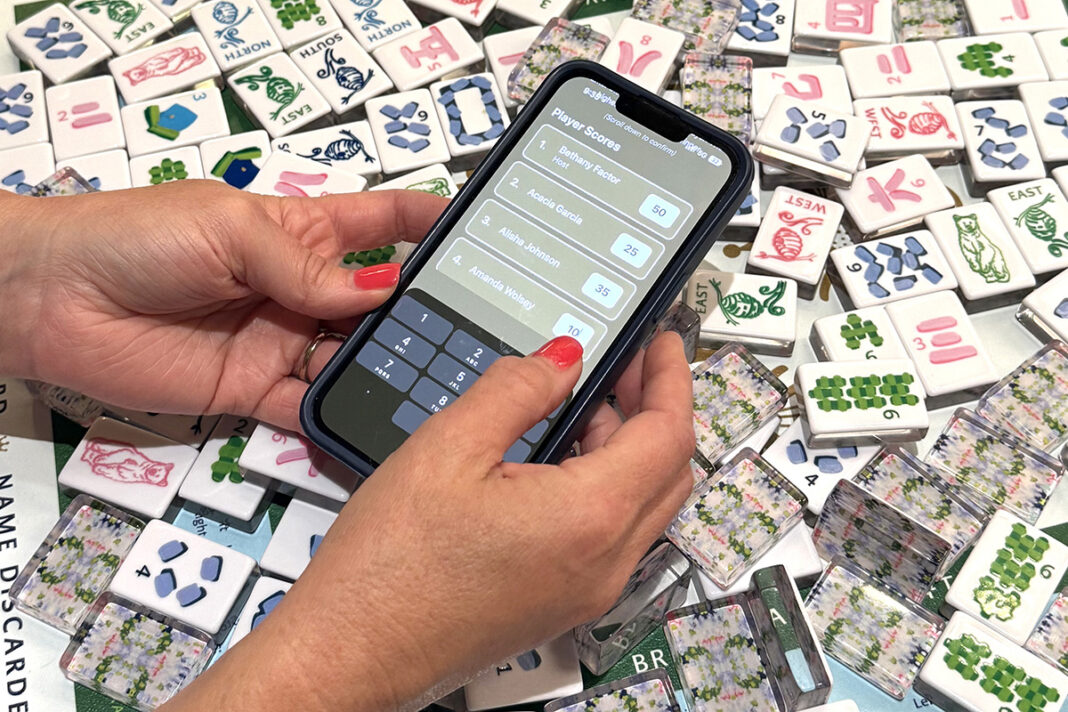 A phone displaying the new Mahjong scoring app