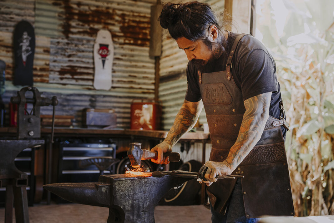 Bladesmith Neil Kamimura
